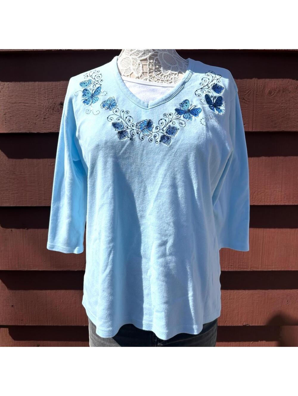 Vintage Liberty Lane Embroidered Tee